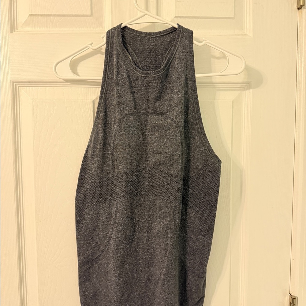 Lululemon tank top size 6